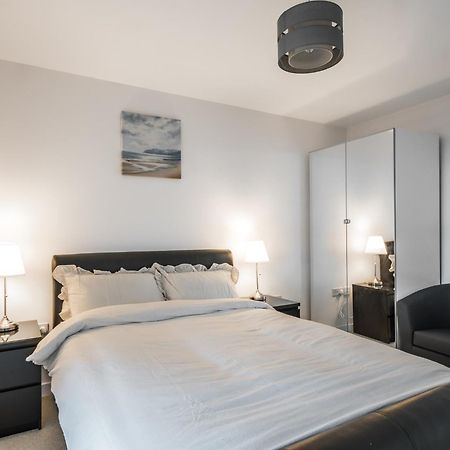 City View Apartment Bedford Eksteriør billede